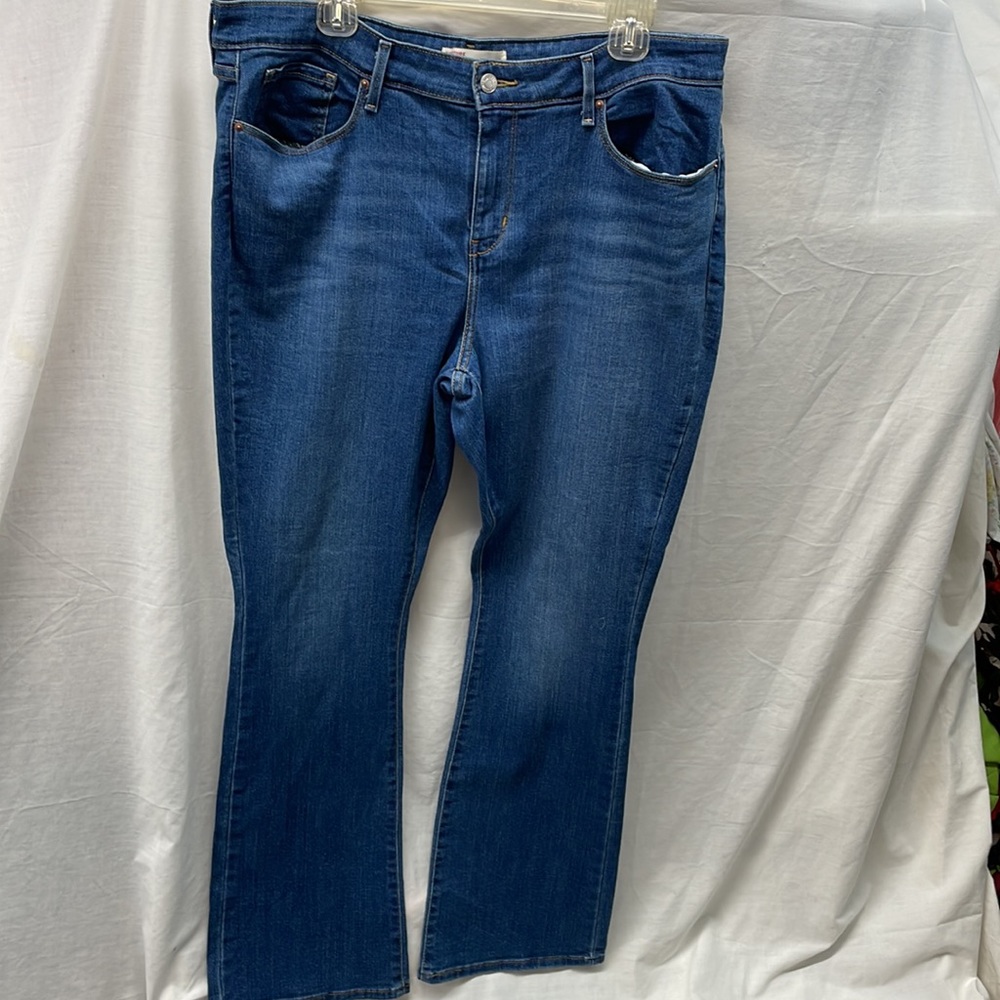 Signature Levi Strauss faded strechy bootcut jeans sz 18m 34x32